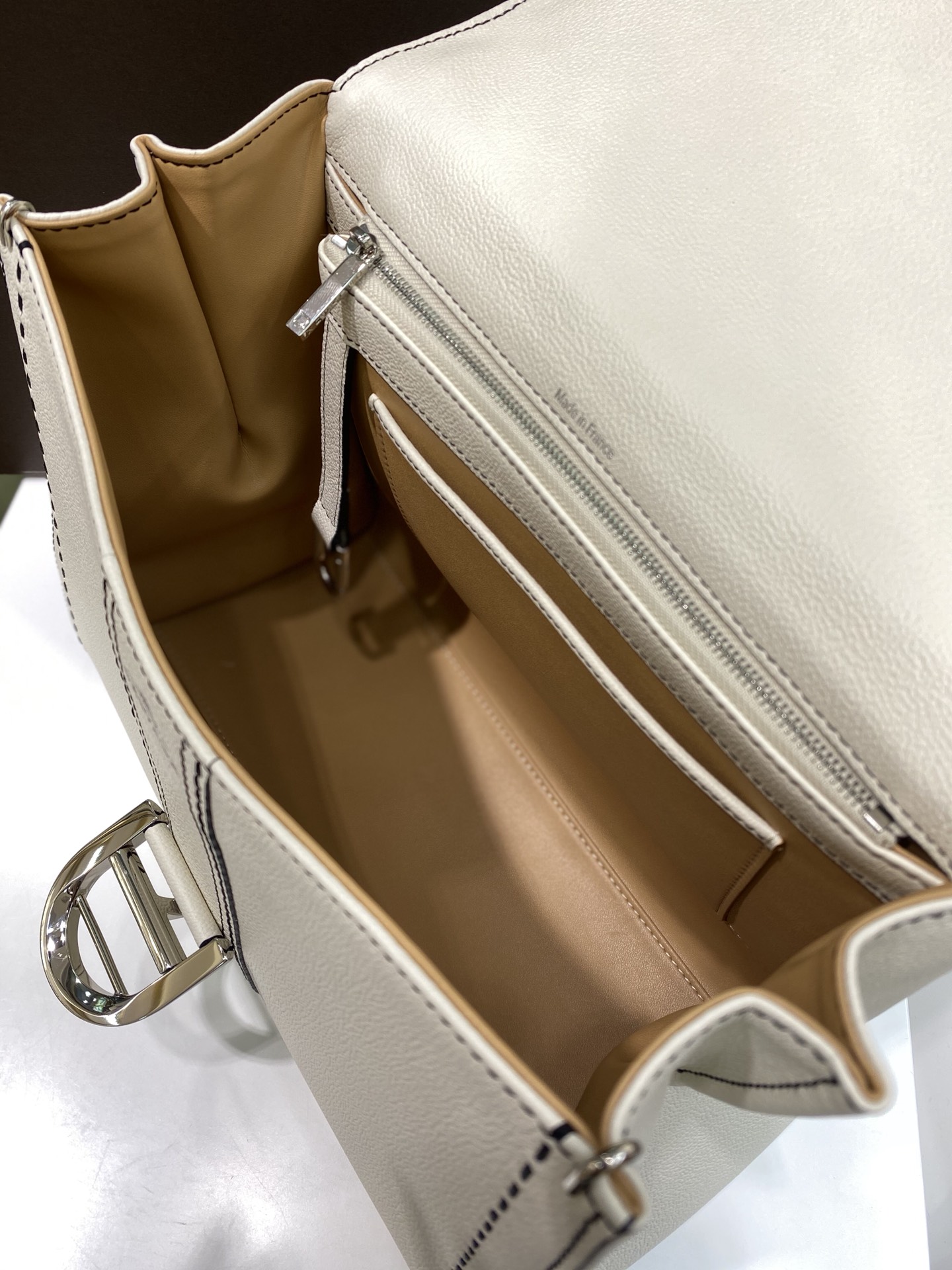 델보 브리앙 박스백 미듐